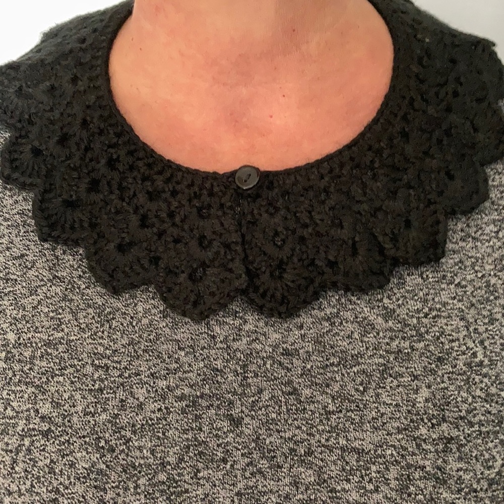 Peter Pan detachable black crochet collar